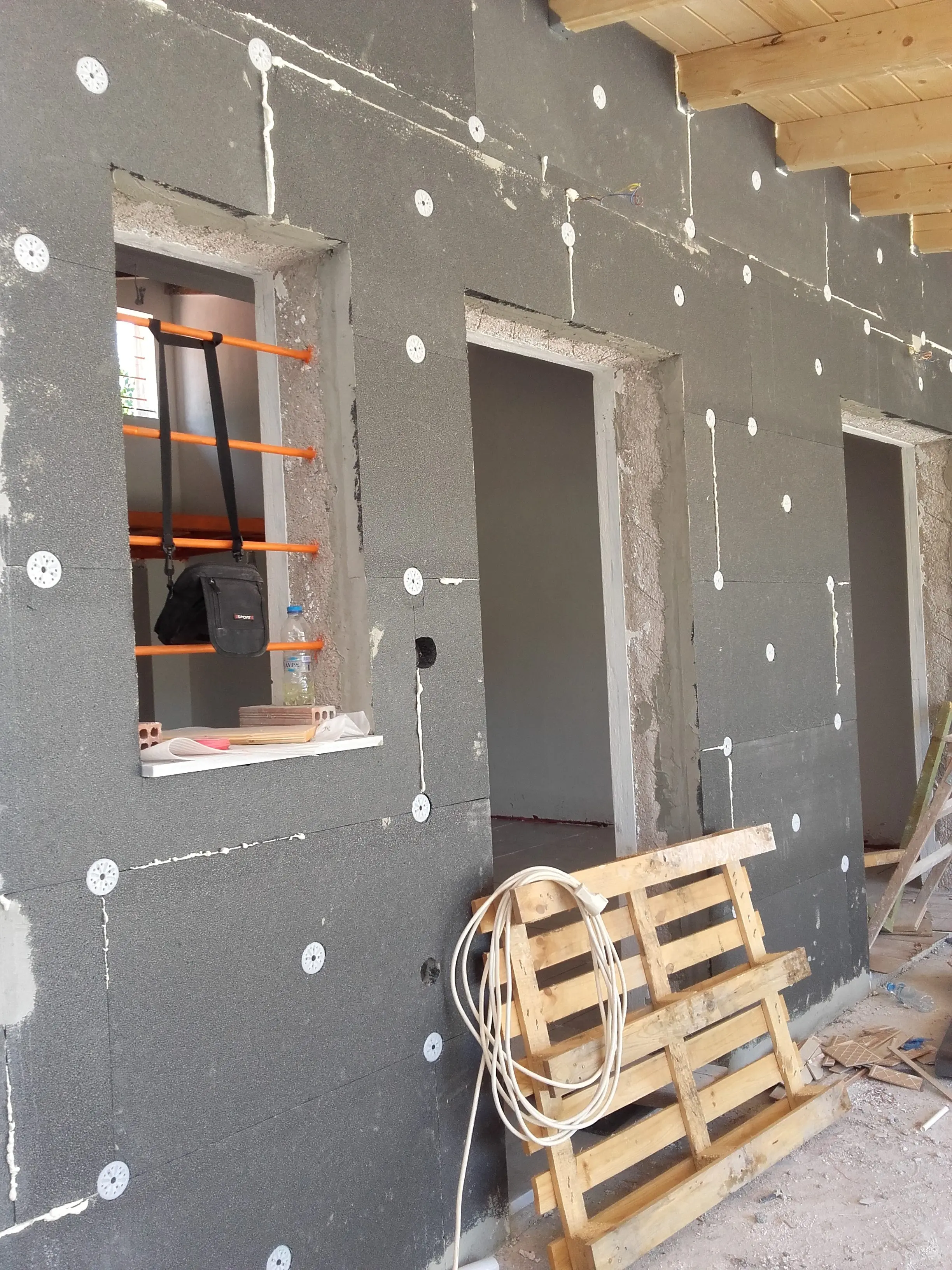 μονώσεις εξωτερικών επιφανειών