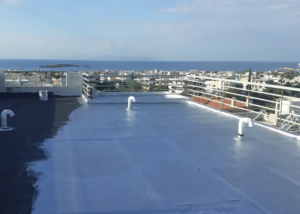 ανακλαστική μόνωση ταρατσών με ρευστό αλουμίνιο izalva